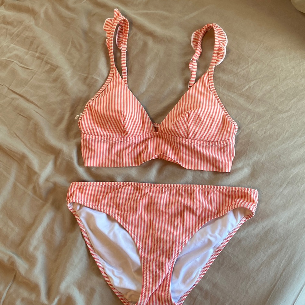 Aerie Coral and White Striped Bikini Top Small with ruffled straps